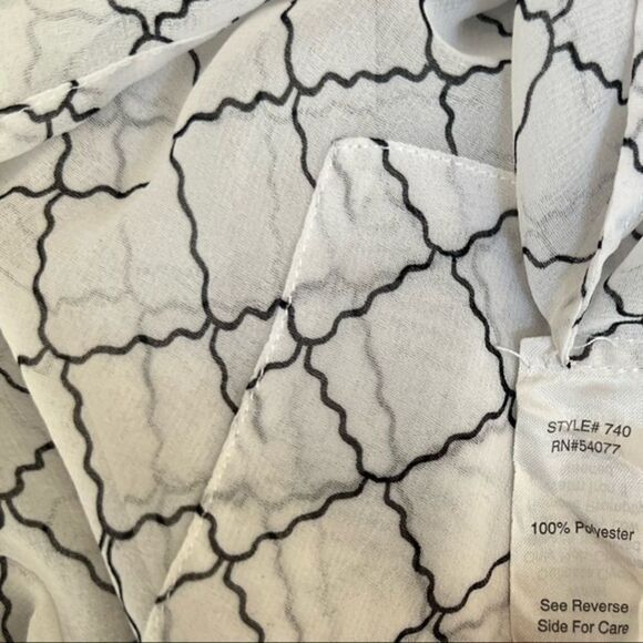 CAbi Shear Button Up Front Pocket Blouse White XS. - Picture 5 of 6